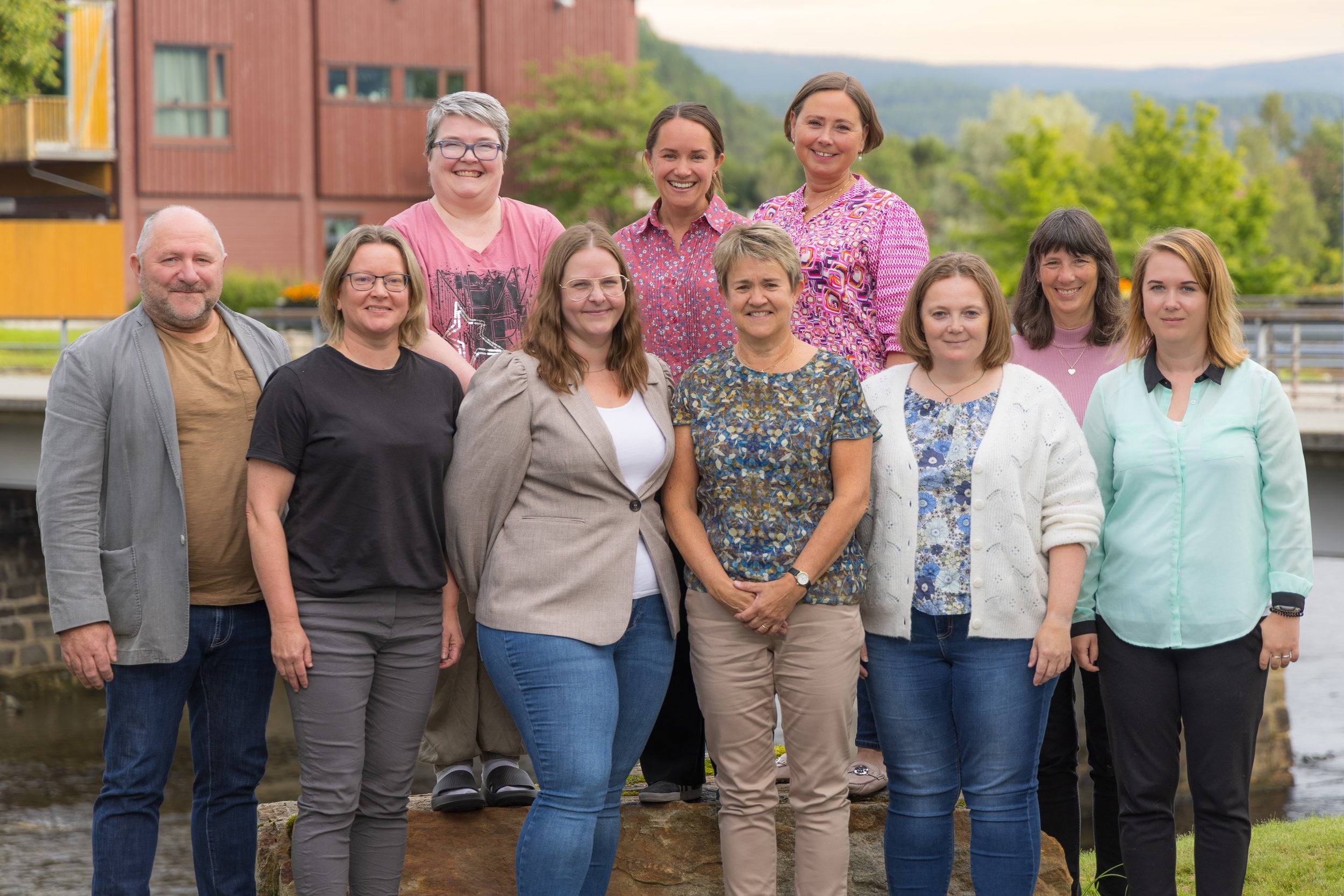 Gruppebilde med ansatte i Trøndelag Regnskap