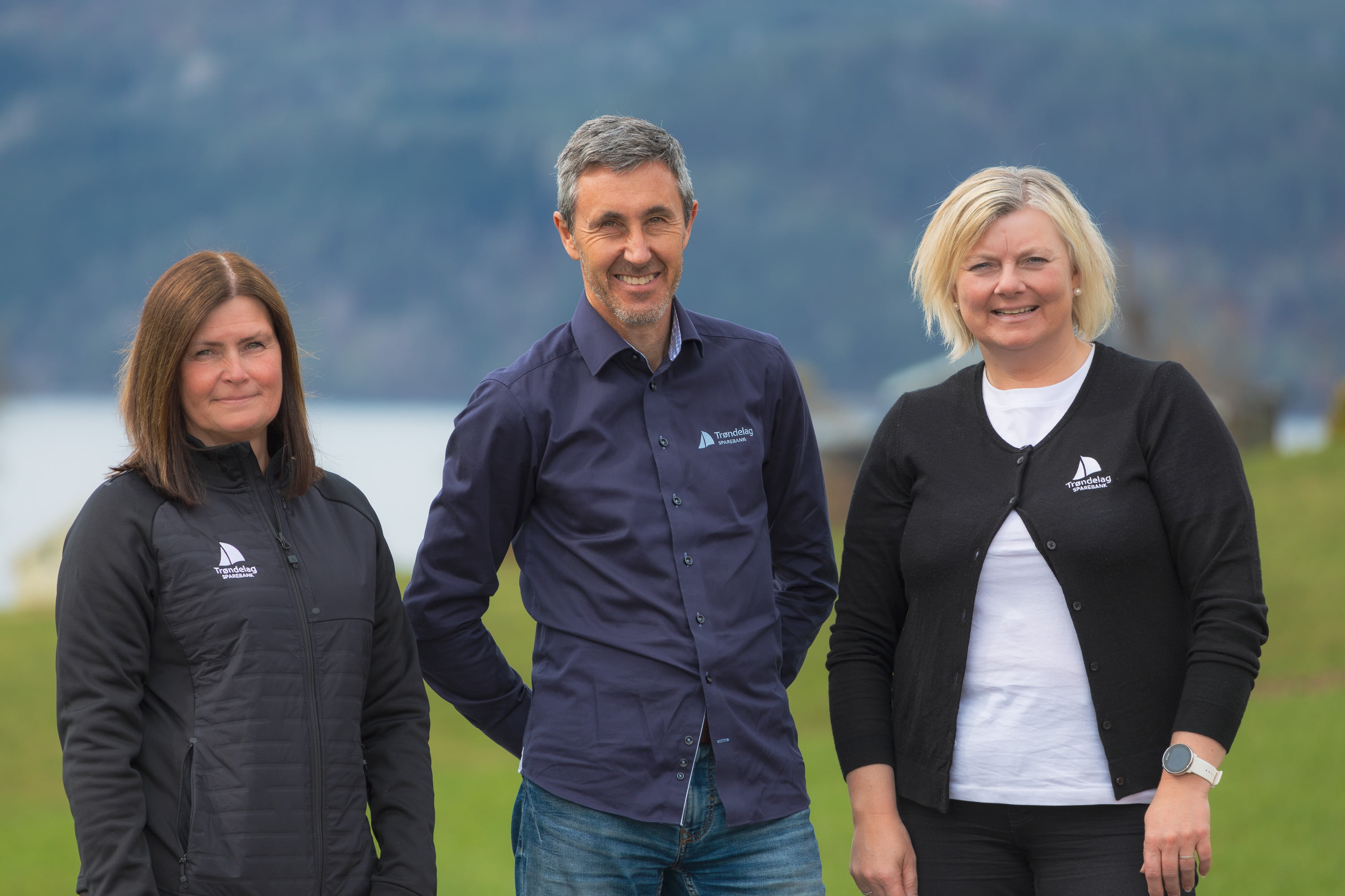 Unni, Geir og Anita utendørs