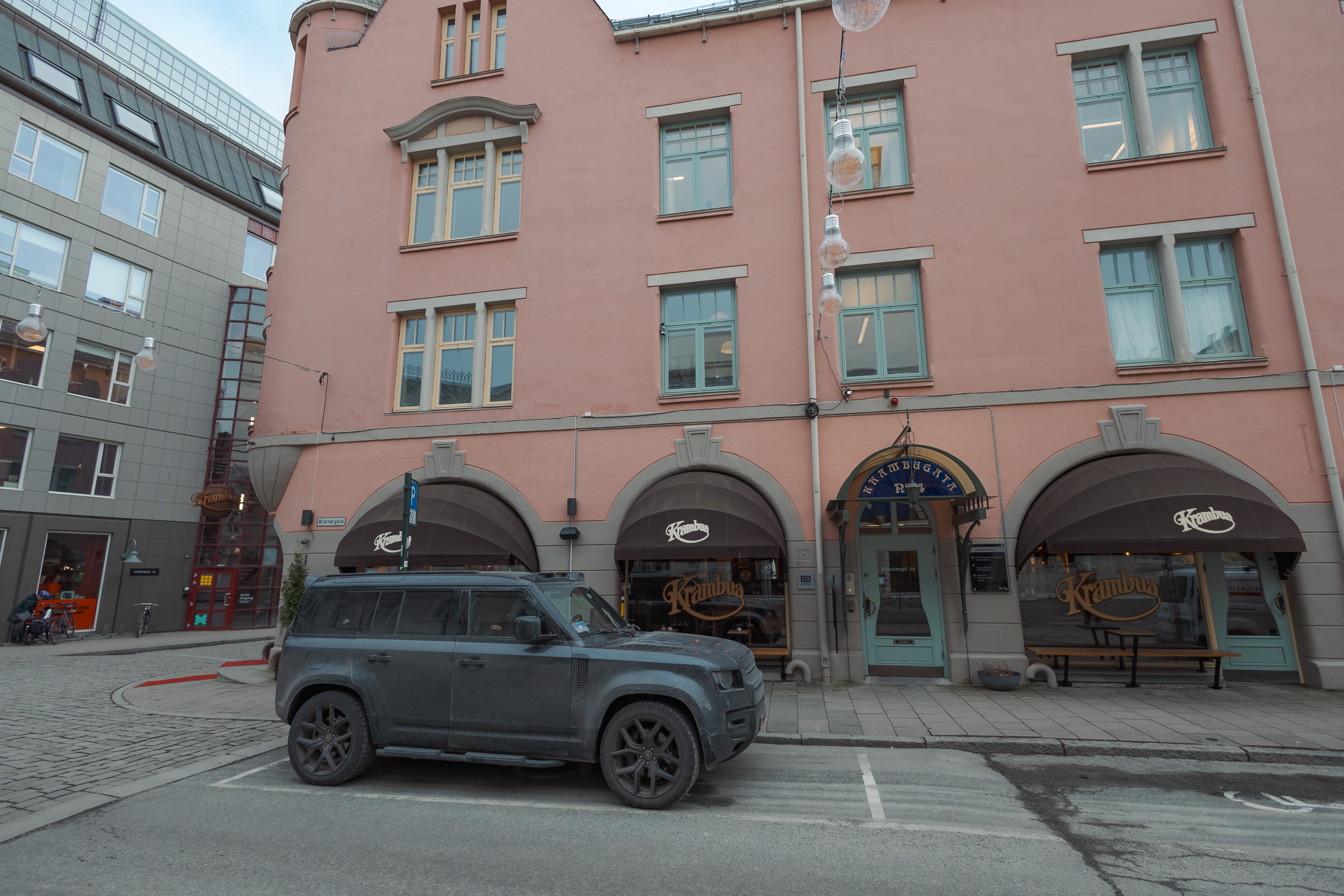 Utenfor Trøndelag Sparebank i Trondheim